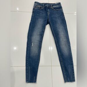 Women’s size 2 Zara jeanss